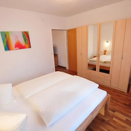 Haus Scheiber Πανσιόν 4*