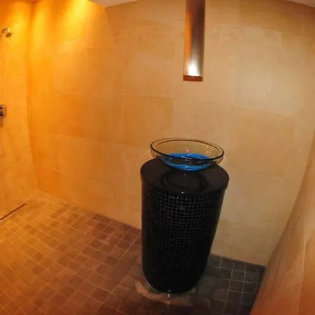 Haus Scheiber בית הארחה 3*